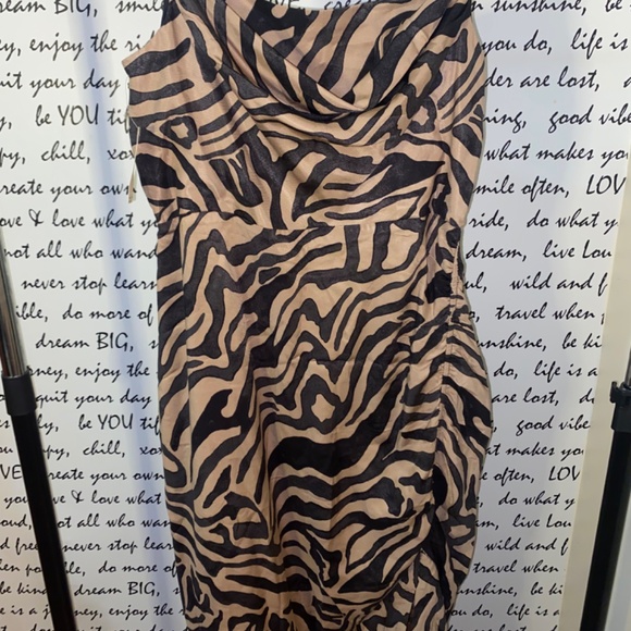 SLEEVELESS DRAPED-BACK ASYMMETRICAL SLIP MIDI DRESS - Picture 7 of 12